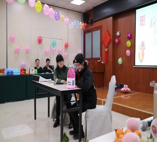 2017年晚会03.jpg 2017年晚会03.jpg